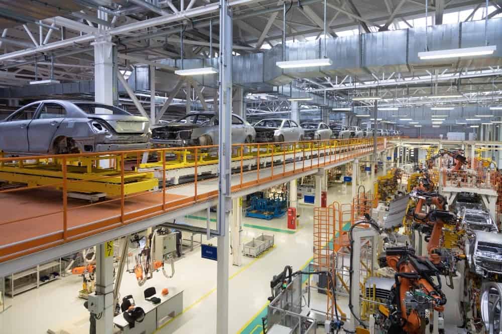 How Industrial Electricians Support Manufacturing Automation